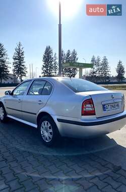 Лифтбек Skoda Octavia 2010 в 