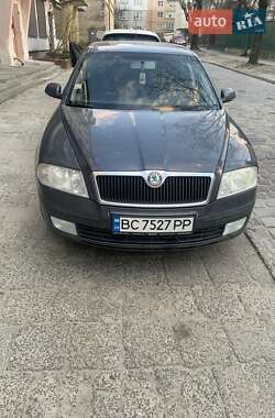 Лифтбек Skoda Octavia 2009 в 
