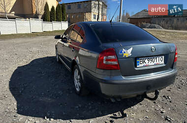 Лифтбек Skoda Octavia 2006 в 