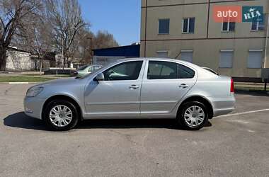 Лифтбек Skoda Octavia 2012 в 