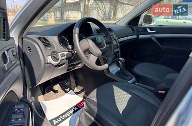 Лифтбек Skoda Octavia 2012 в 