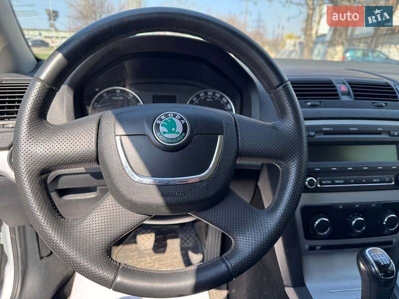 Ліфтбек Skoda Octavia 2012 в Запоріжжі