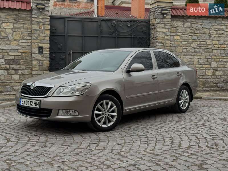 Лифтбек Skoda Octavia 2012 в 