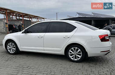 Ліфтбек Skoda Octavia 2017 в 