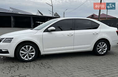 Ліфтбек Skoda Octavia 2017 в 