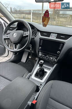 Ліфтбек Skoda Octavia 2017 в 
