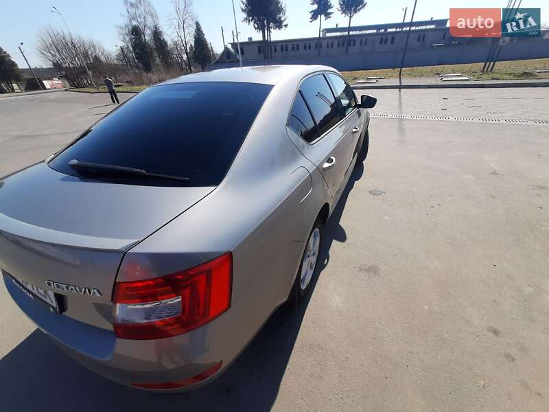 Ліфтбек Skoda Octavia 2014 в Львові