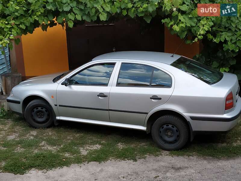 Skoda Octavia 2000