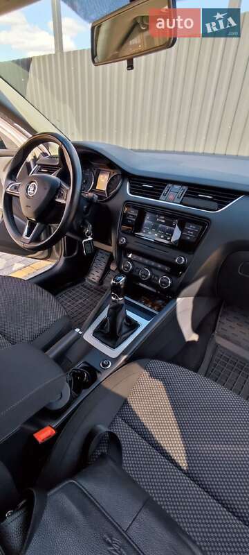 Лифтбек Skoda Octavia 2016 в Харькове