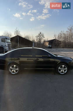 Лифтбек Skoda Octavia 2004 в 