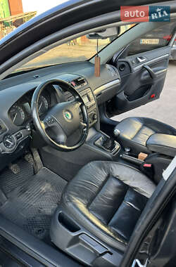 Лифтбек Skoda Octavia 2004 в 