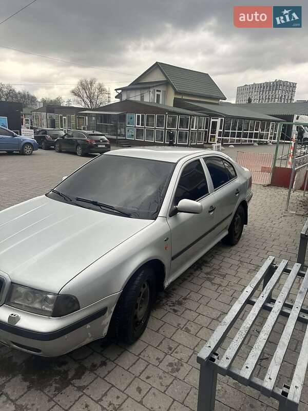 Универсал Skoda Octavia 2000 в Львове