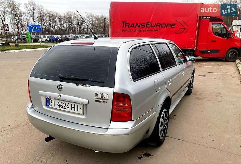 Универсал Skoda Octavia 2002 в 