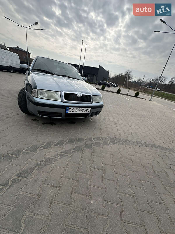 Ліфтбек Skoda Octavia 2002 в Судовій Вишні
