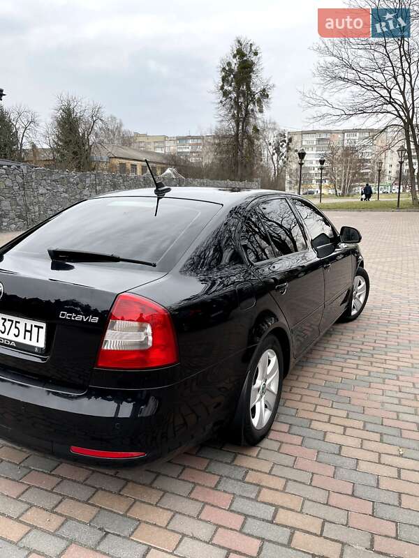 Ліфтбек Skoda Octavia 2012 в Звягелі фото 4 Ліфтбек Skoda Octavia 2012 в Звягелі
