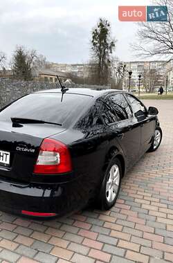 Лифтбек Skoda Octavia 2012 в 