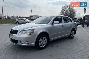 Лифтбек Skoda Octavia 2010 в 