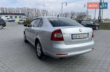 Лифтбек Skoda Octavia 2010 в 
