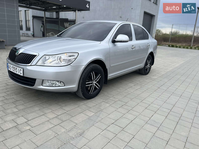 Лифтбек Skoda Octavia 2011 в 