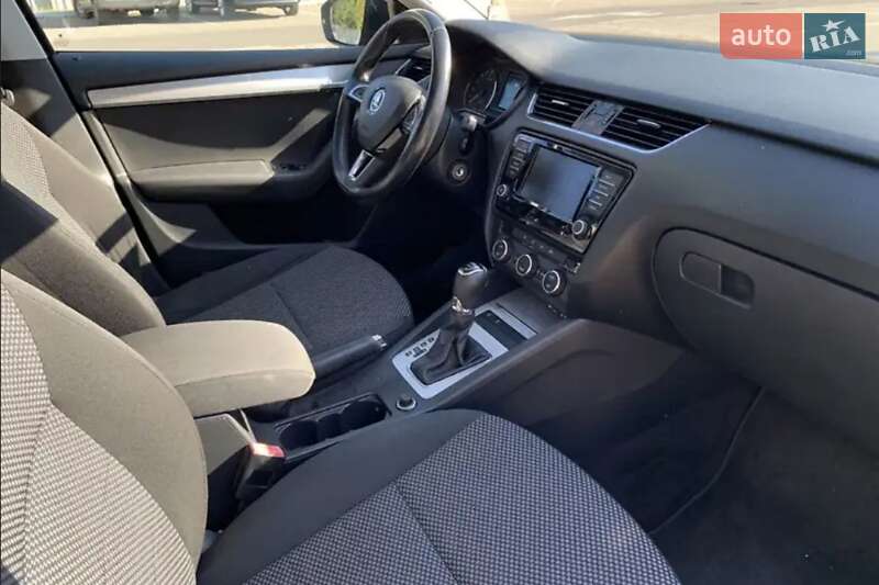 Універсал Skoda Octavia 2016 в Шепетівці