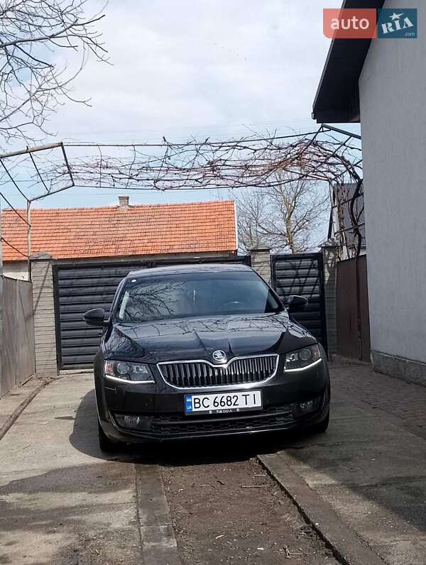 Лифтбек Skoda Octavia 2016 в Золочеве