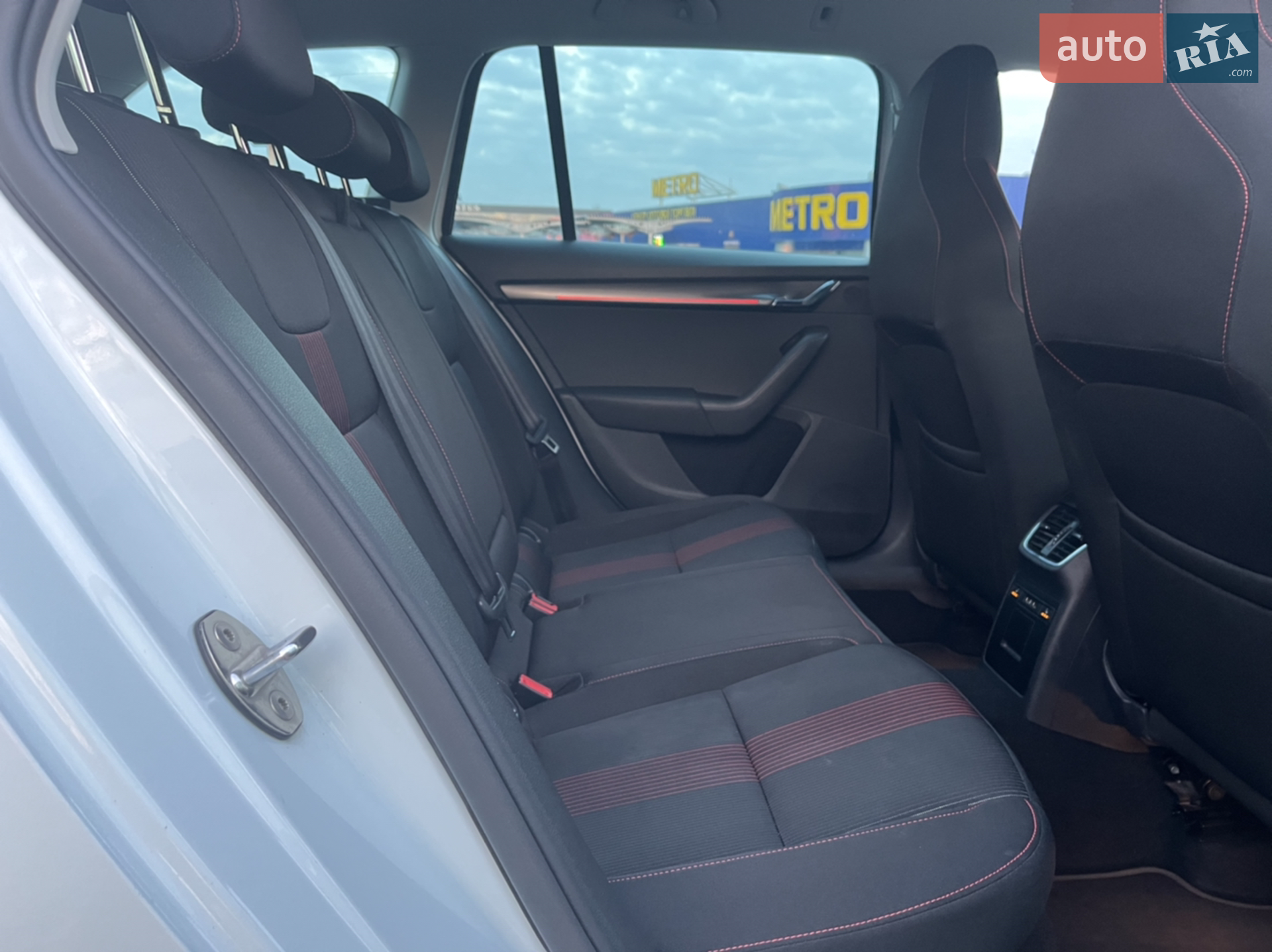 2017 Skoda Octavia - мініатюра 27