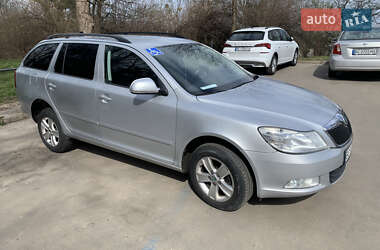 Универсал Skoda Octavia 2011 в 