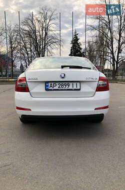 Лифтбек Skoda Octavia 2015 в 