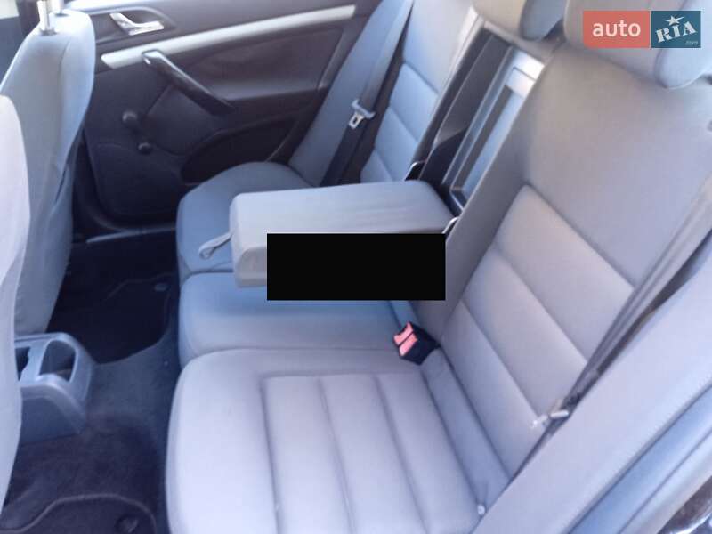 Универсал Skoda Octavia 2005 в Остроге
