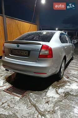 Лифтбек Skoda Octavia 2012 в 