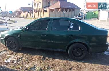 Лифтбек Skoda Octavia 2003 в 