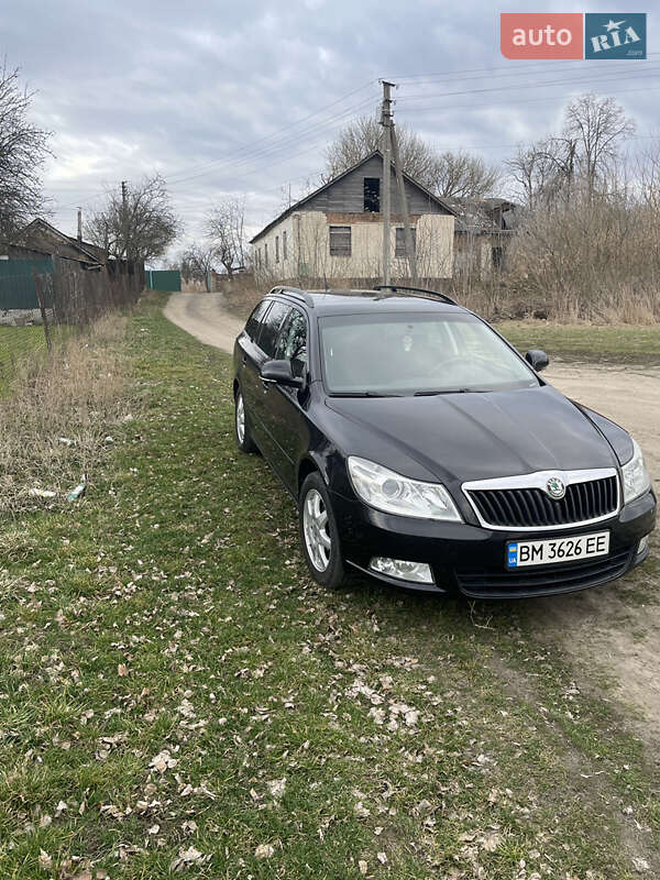 Универсал Skoda Octavia 2009 в Глухове