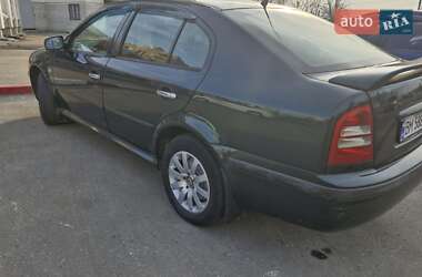 Лифтбек Skoda Octavia 2003 в 