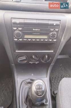 Лифтбек Skoda Octavia 2003 в 
