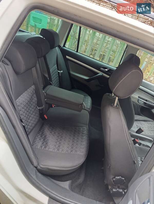 Універсал Skoda Octavia 2007 в Житомирі