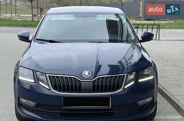 Лифтбек Skoda Octavia 2017 в 