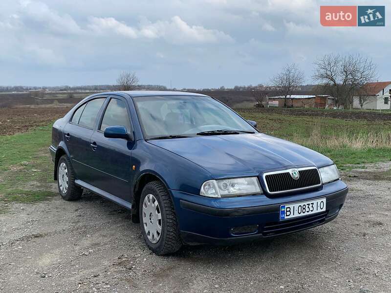 Лифтбек Skoda Octavia 1997 в 
