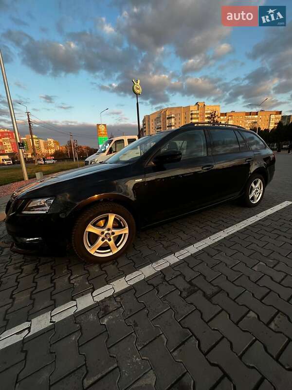 Універсал Skoda Octavia 2020 в Любешові