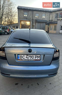 Лифтбек Skoda Octavia 2009 в 
