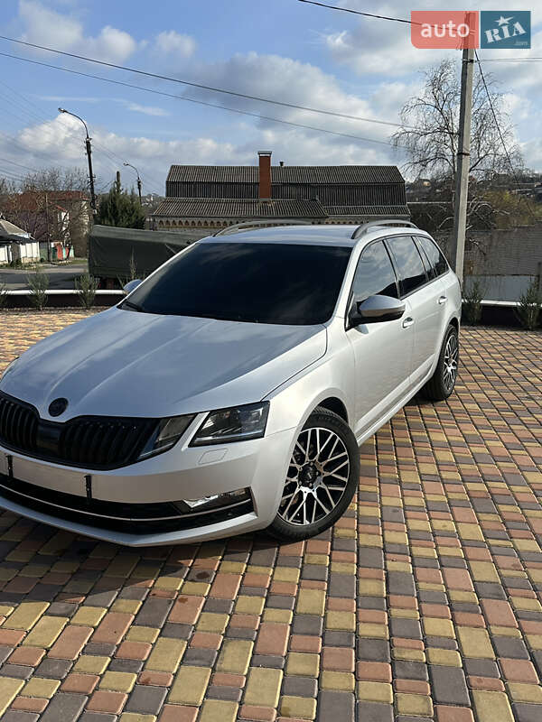 Універсал Skoda Octavia 2017 в Умані фото Універсал Skoda Octavia 2017 в Умані