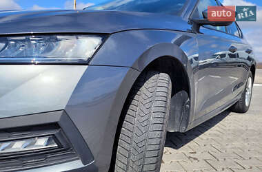 Ліфтбек Skoda Octavia 2023 в 