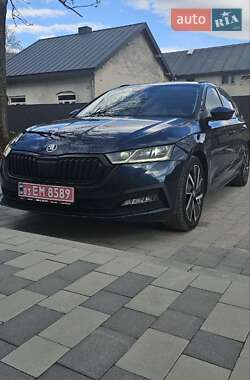 Универсал Skoda Octavia 2021 в Ужгороде