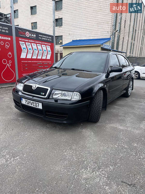 Ліфтбек Skoda Octavia 2003 в Києві