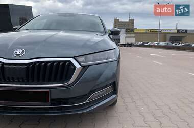 Універсал Skoda Octavia 2021 в 