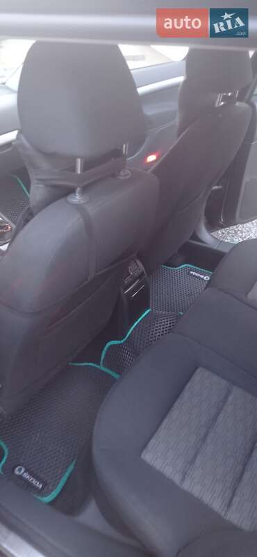 Універсал Skoda Octavia 2012 в Демидівці