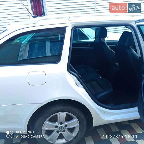 Універсал Skoda Octavia 2013 в Ужгороді