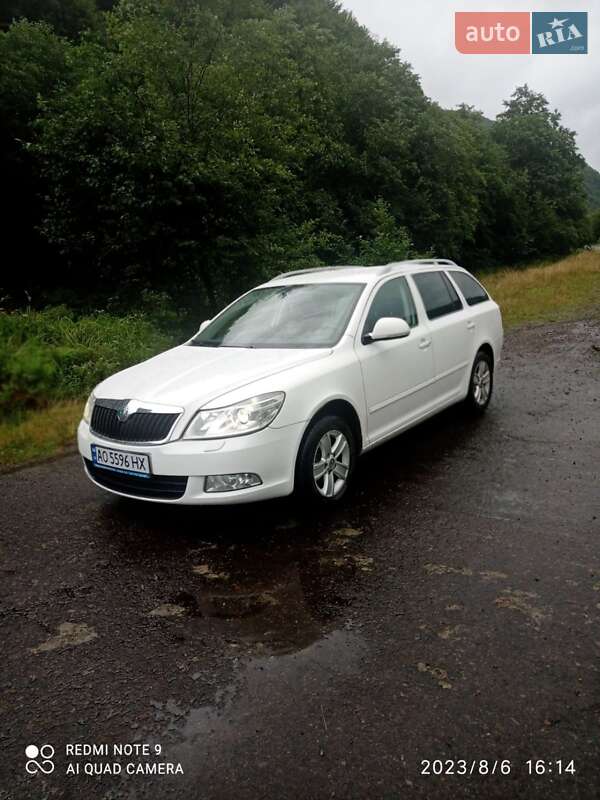 Універсал Skoda Octavia 2013 в Ужгороді