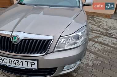 Лифтбек Skoda Octavia 2012 в 