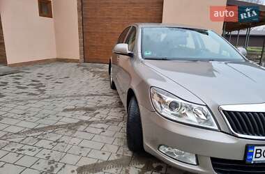 Лифтбек Skoda Octavia 2012 в 