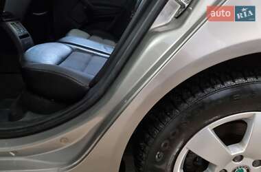 Лифтбек Skoda Octavia 2012 в 